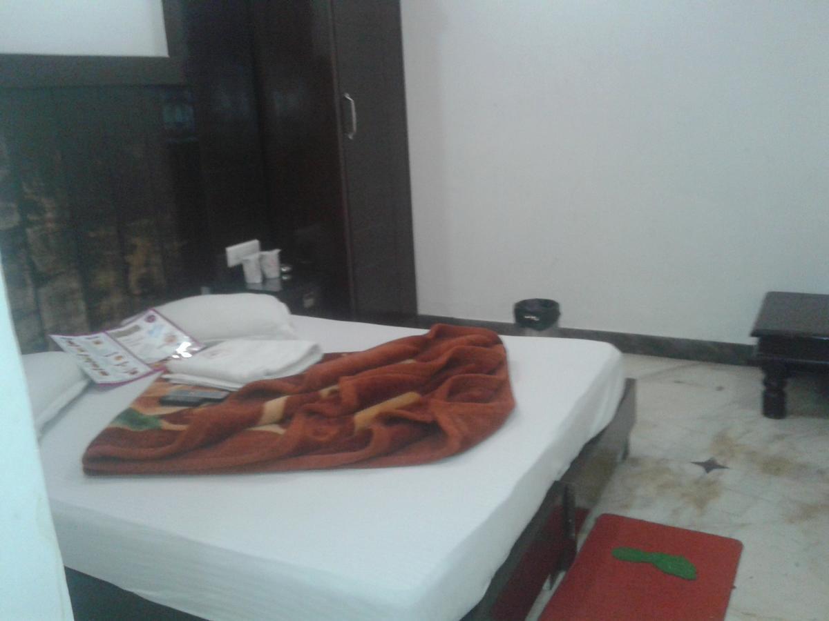 Hotel Grand Shyam- In Front Of New Delhi Railway Station-Couple Friendly Nowe Delhi Zewnętrze zdjęcie