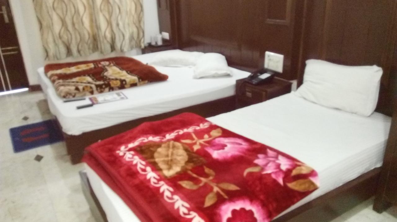 Hotel Grand Shyam- In Front Of New Delhi Railway Station-Couple Friendly Nowe Delhi Zewnętrze zdjęcie