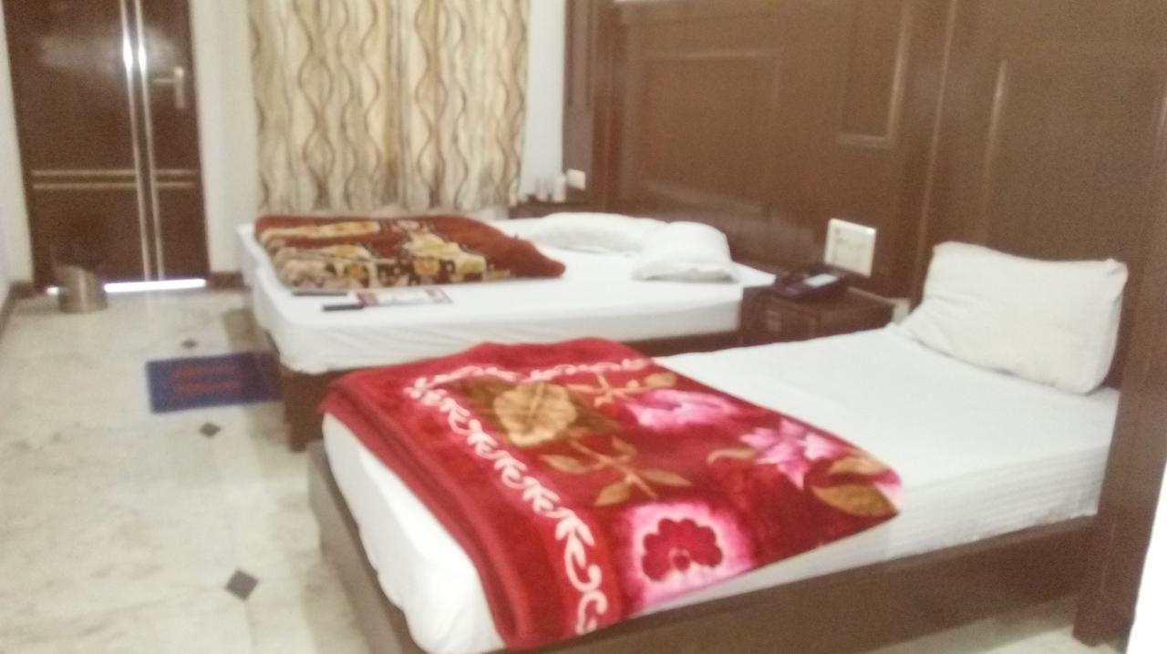Hotel Grand Shyam- In Front Of New Delhi Railway Station-Couple Friendly Nowe Delhi Zewnętrze zdjęcie